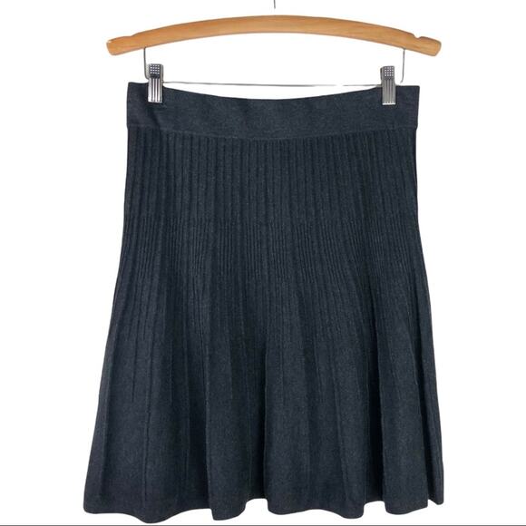 CAbi grey ribbed knit midi knee length pleated circle sweater skirt small - Picture 1 of 6